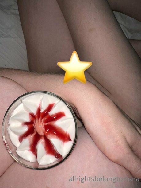 angel maralyn nice model pics