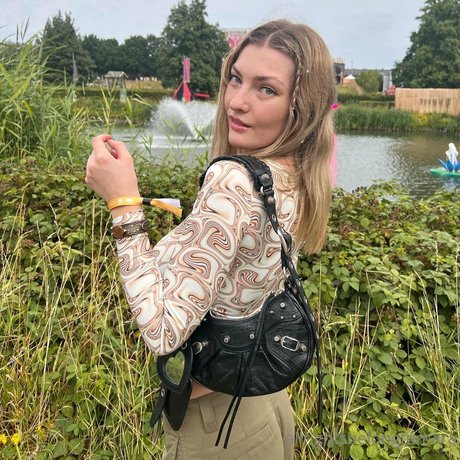 angel maralyn star art pics