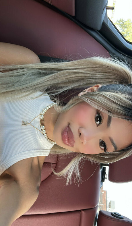 shemale outdoor onlyfans porn picture