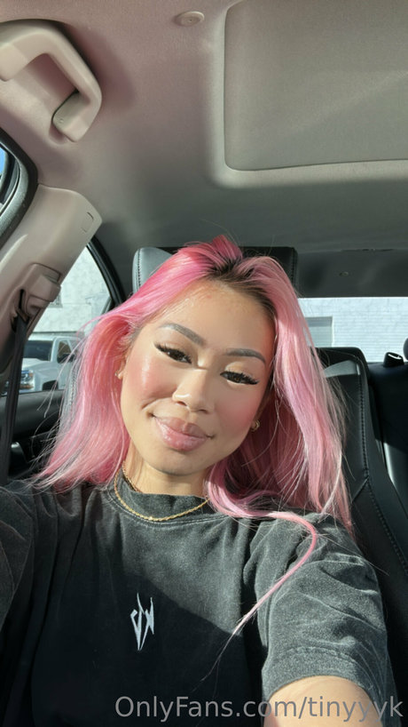 huge fake tits onlyfans sexy pics