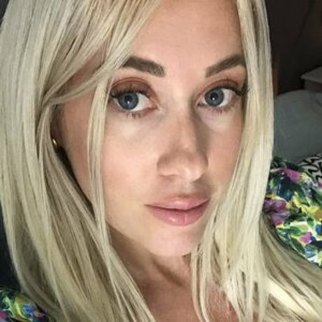 flat chested onlyfans hot sex images