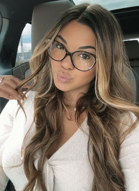 fart onlyfans free nude images