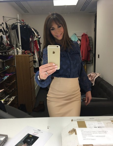 flat chested onlyfans pretty photo