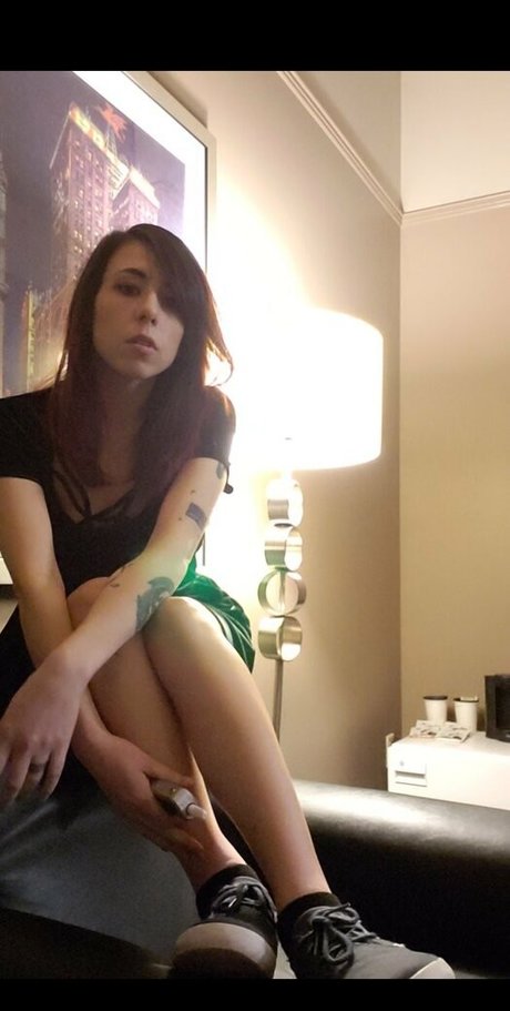 Nomnstromn pornstar nude gallery