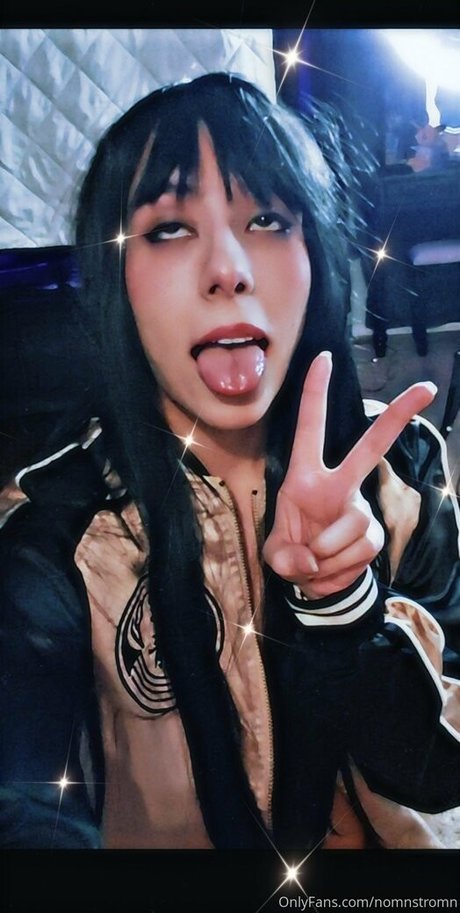 Nomnstromn nudes star images