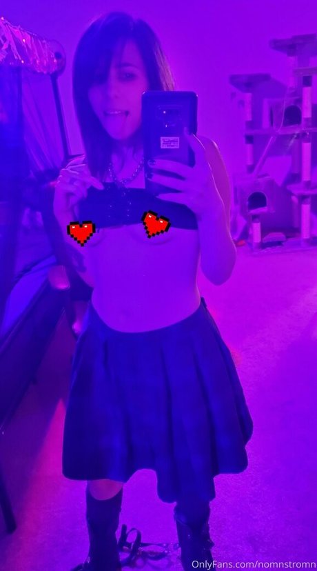 Nomnstromn pornographic actress img