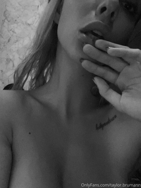 Taylor Brumann model free pics