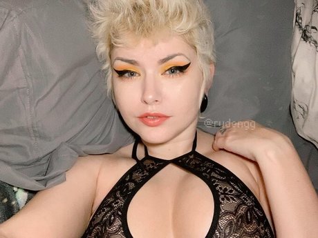 Ryden Armani hot model photos