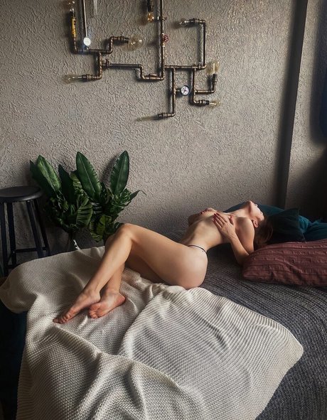 lesbian massage onlyfans porn pic