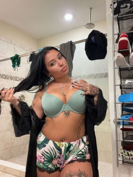 big tits mature onlyfans naked galleries