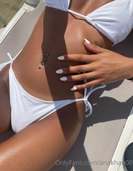 Aria Khan nice pornstar img