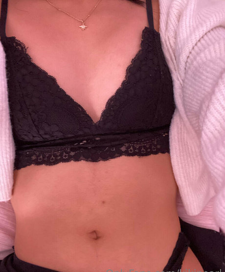 pregnant asian onlyfans pornographic photo