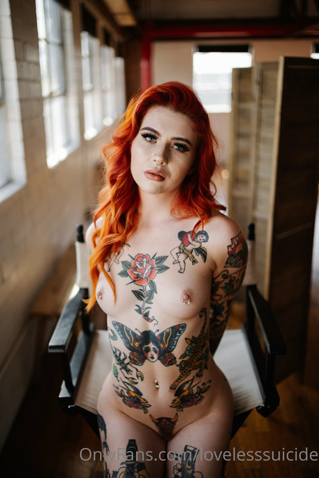 Loveless star archive