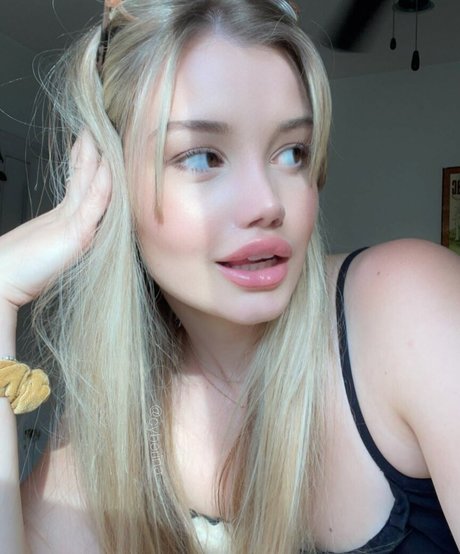 CyberAlina pornstar xxx pictures