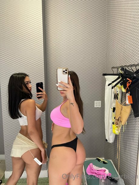 famous onlyfans sexy nude photos