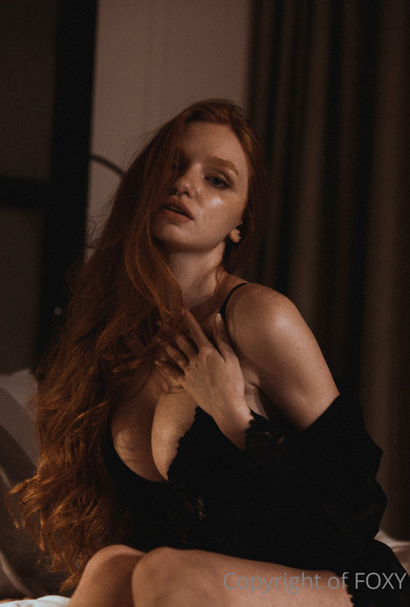 Myfoxyland model sex photos