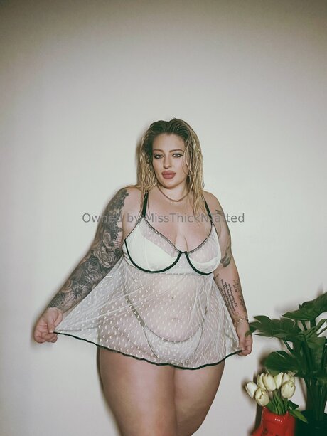 Miss Thick N Tatted exclusive model pics