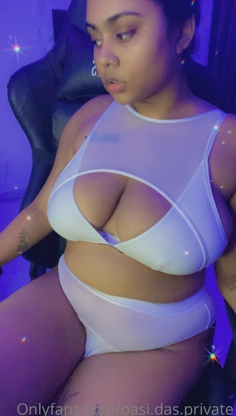 Oasi Das pornographic actress picture