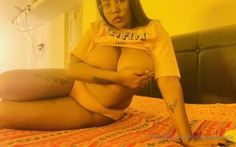 Oasi Das pretty actress gallery