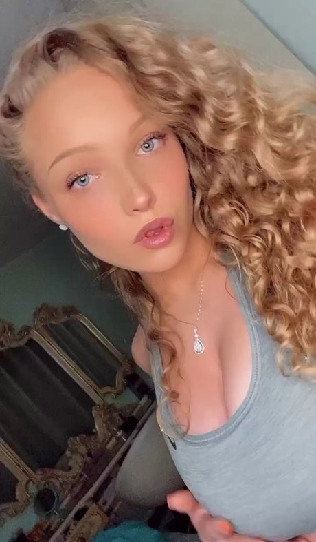 asian tranny onlyfans free porn picture