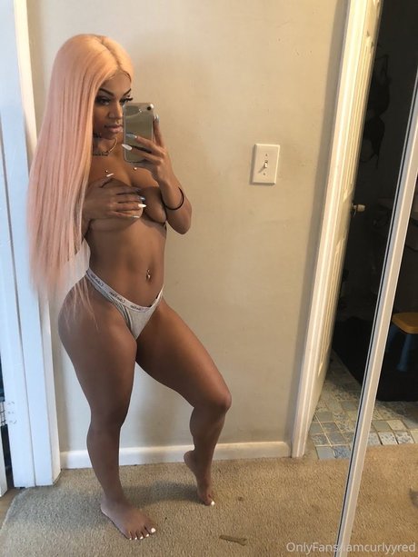 Curly Red model pretty pics