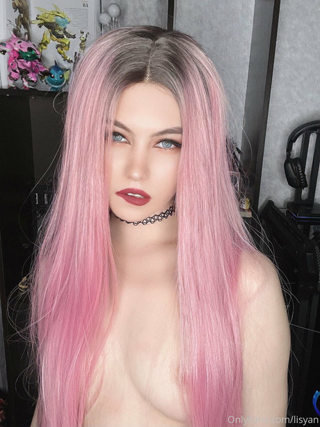 Lisyan Fox nudes pornstar archive