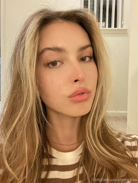 lydia free pornstar nude gallery