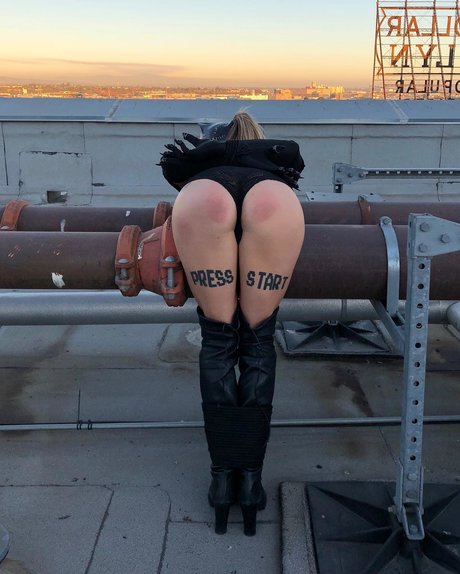 Liz Katz sexy actress image