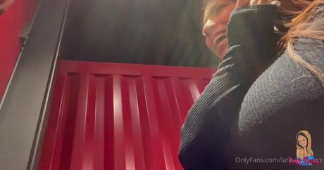 Latika Jha nice star image