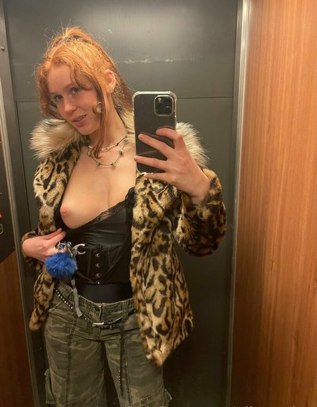 huge fake tits onlyfans free pic