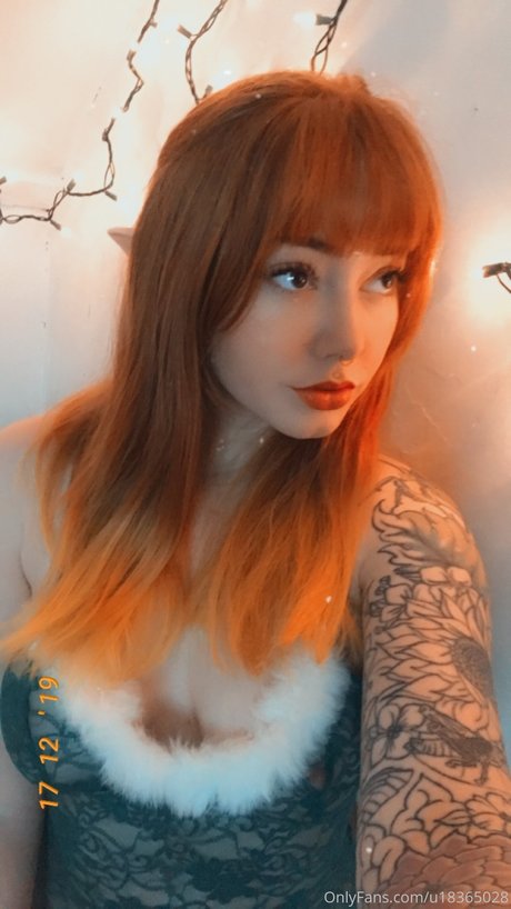 Skylarshark hot star img