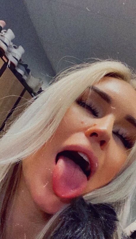 Scream Queen star best images