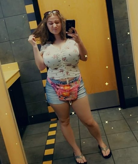 curly redhead onlyfans sexy nudes picture