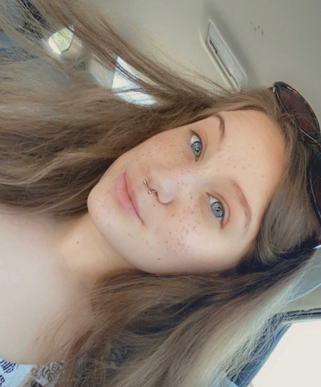 mirror selfie onlyfans nude galleries