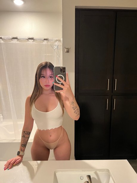 tiny tits onlyfans hd images