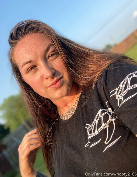 Whooty2166 star erotic img