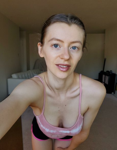petite amateur onlyfans nude images