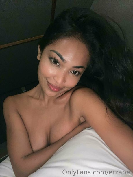 mirror selfie onlyfans top archive