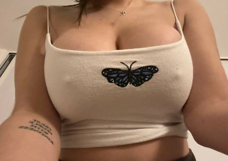 Gabygardez star erotic pictures