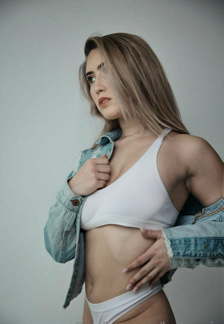 bellmania nice pornstar photo