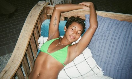 Sydney Park sexy actress pics