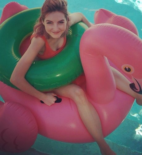 LDShadowLady star hot img