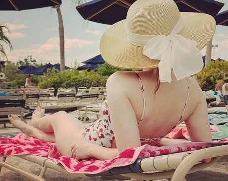 LDShadowLady model image