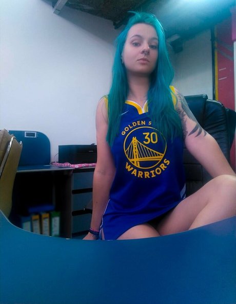 Ana Karolina Eisen model perfect galleries