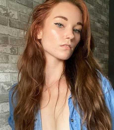 KTime erotic actress pic