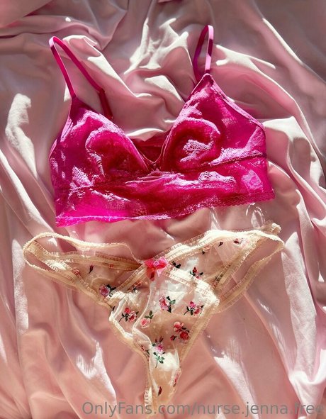 nurse jenna free hot model pic