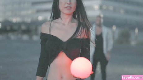 msdongan erotic model gallery