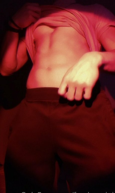 femboygigi high quality model pictures