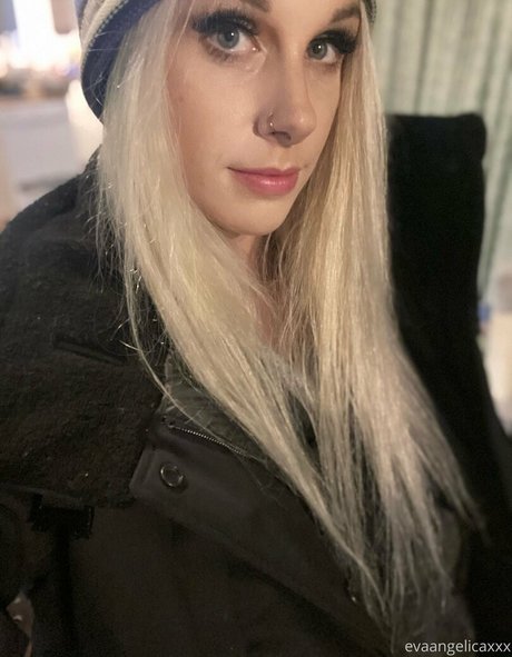 eva rocksttv naked star galleries