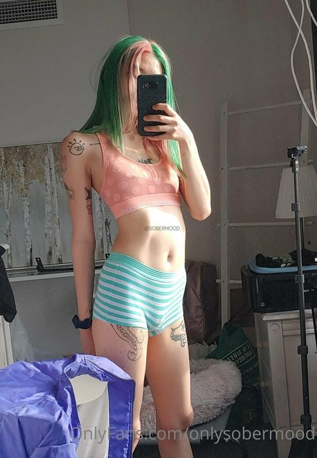 sobermood hd star photo